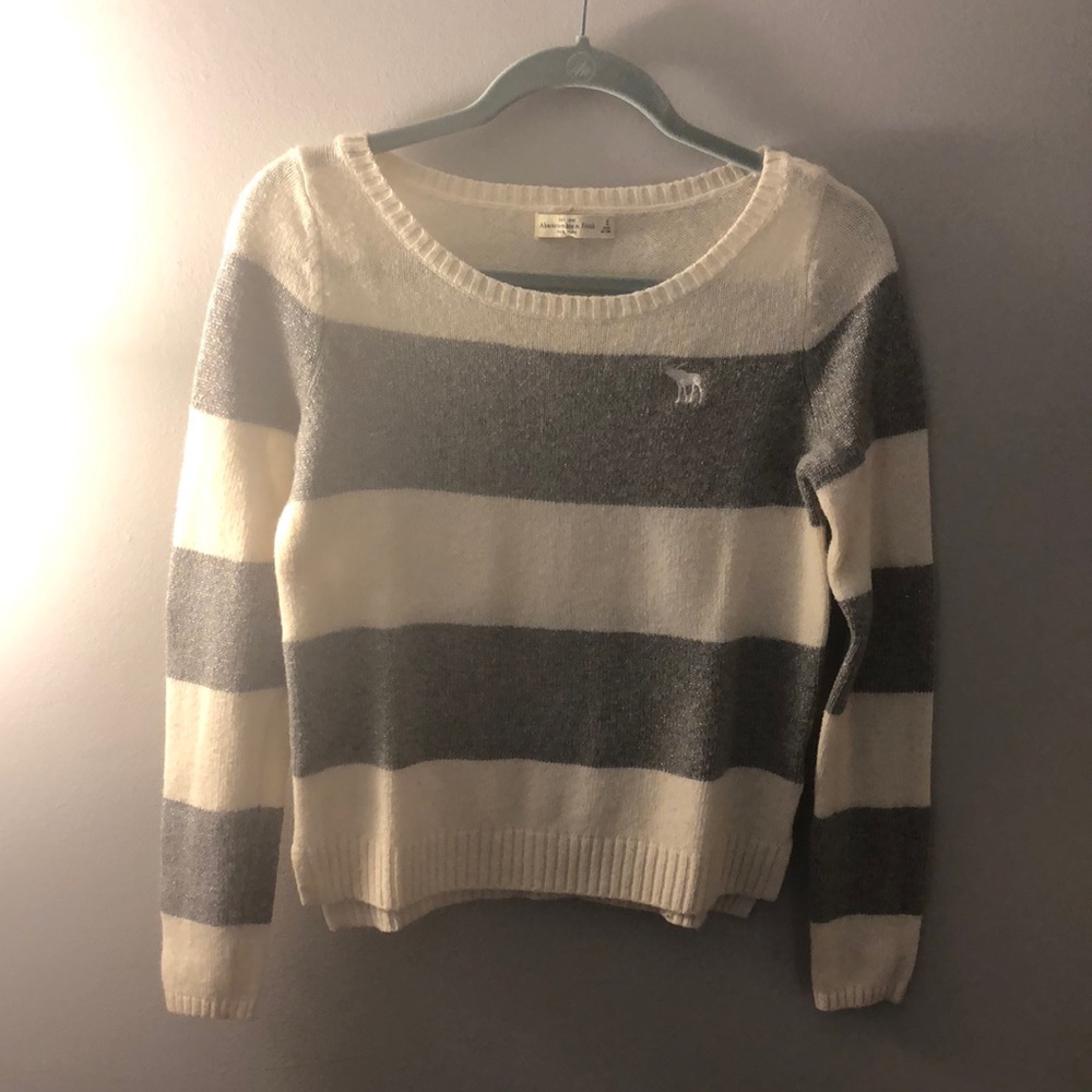 Abercrombie & Fitch Sweater
